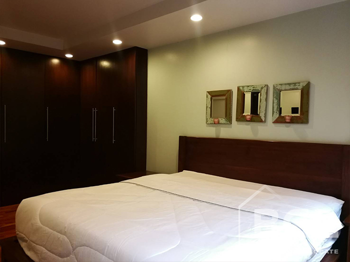 Condo 2 bed / 2 bath for Rent Avenue Sukhumvit 61 near BTS Ekamai, Condo in Bangkok