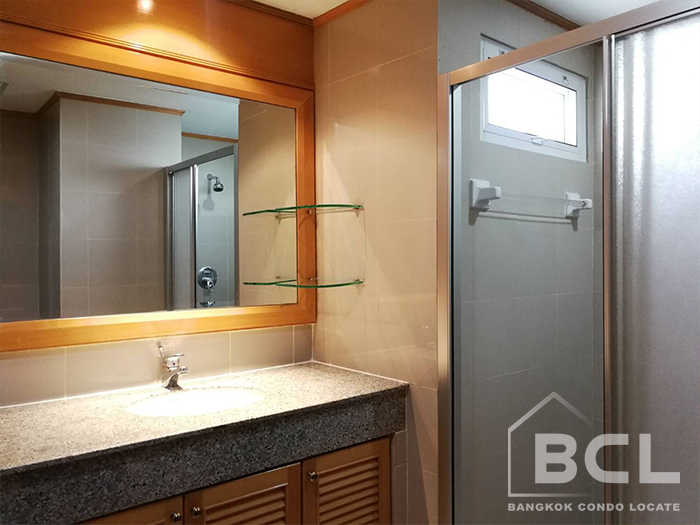 Apartment 3 bedroom / 4 bathroom for Rent at GM Tower Sukhumvit 22, BTS Asoke