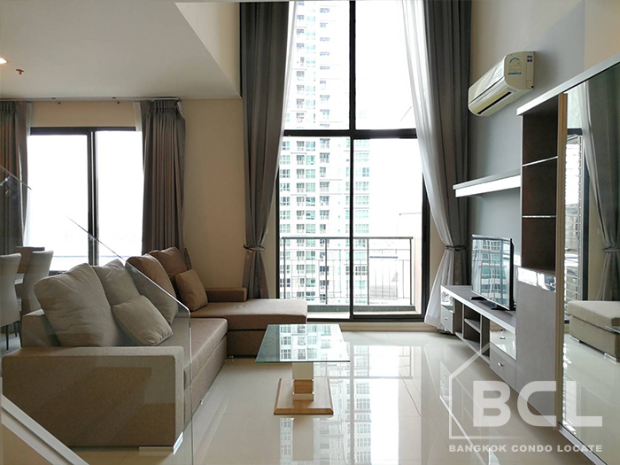 Duplex, 1 Bedroom Condo for Rent at Villa Asoke near MRT Phetchaburi
