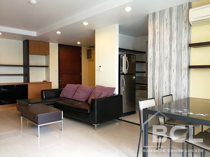 Avenue 61 Sukhumvit Condominium in Wattana, Bangkok – Ekamai Area