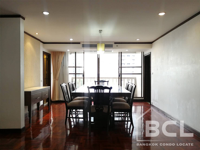 Sukhumvit 3 Bed / 3 Bath Apartment for Rent at Asa Garden Phrom Phong