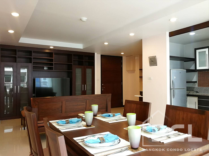 Condo 2 bed / 2 bath for Rent Avenue Sukhumvit 61 near BTS Ekamai, Condo in Bangkok