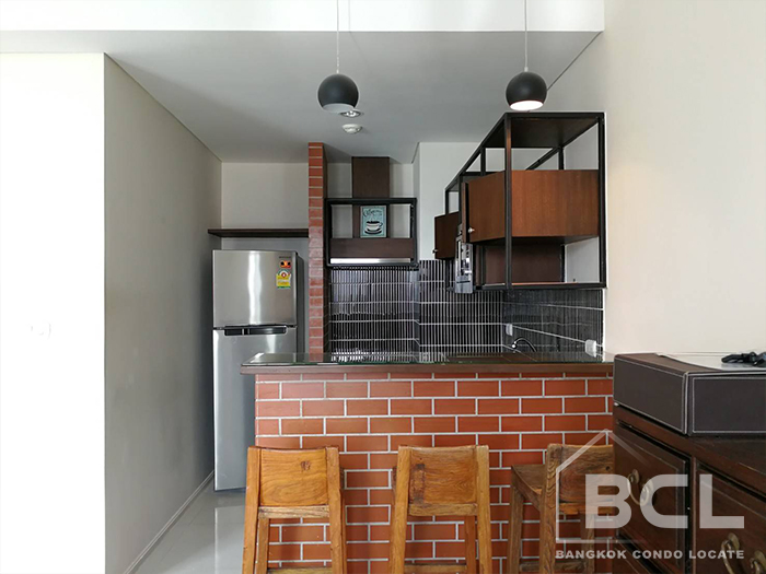 Condo Villa Asoke near MRT Phetchaburi