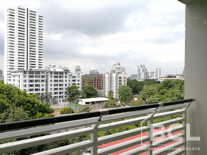 Avenue Skhumvit 61 (อเวนิว 61) Condominium in Mid Sukhumvit – Ekamai