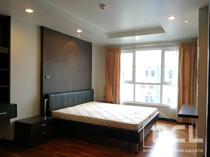 Avenue 61 Sukhumvit Condominium in Wattana, Bangkok – Ekamai Area