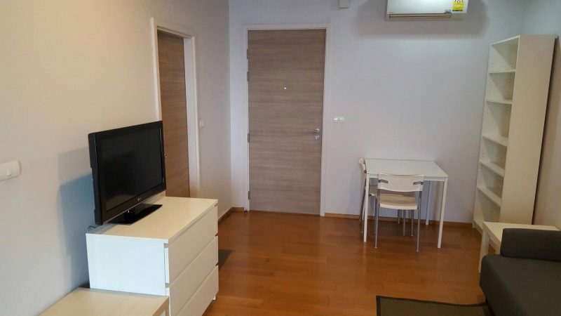 Condo for Rent at Hive Taksin 40 Sq.m