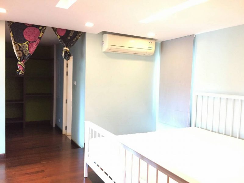 For rent 3 Beds room condo near to BTS Wongwian Yai