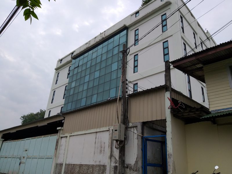 ขายที่ดินพร้อมอาคารสูง 6 ชั้น 203 ตร.ว/3,000 ตร.ม.(Home Factory) โพธิ์แก้ว3 แยก6