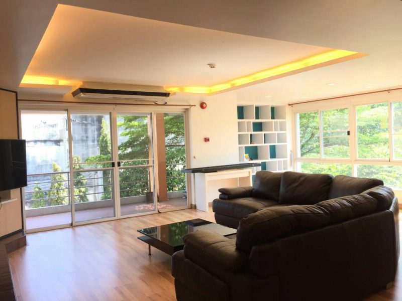 For rent 3 Beds room condo near to BTS Wongwian Yai