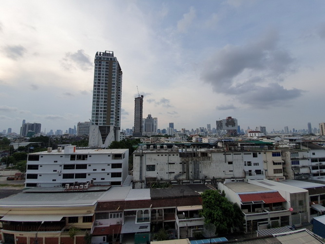 ให้เช่าคอนโดศุภาลัย ไลท์ รัชดา นราธิวาส สาธร ขนาด 50 sq.m. ชั้น 6 ชั้นเดียวกับสระว่ายน้ำ