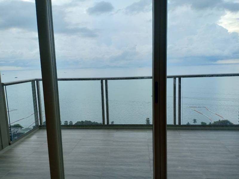 ขายคอนโด 2 ห้องนอน ขนาด 84 ตรม. ริเวียร์ร่าวงอมาตย์ Riviera Wongamat Condo in Pattaya for Sale