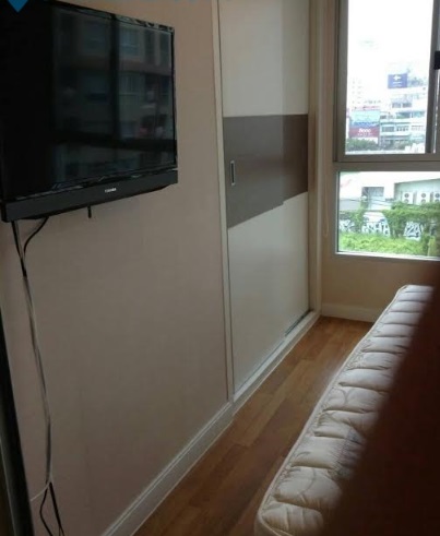 Condo for rent LPN Lumpini Rama 4 Kluaynamthai near the city of Sukhumvit Ekamai Thonglor 2 TVs. ให้เช่าคอนโด LPN ลุมพินี พระราม4 กล้วยน้ำไท ใกล้เมือง สุขุมวิท เอกมัย  ทองหล่อ ราคาถูก  เฟอร์เพียบ TV 2 เครื่อง