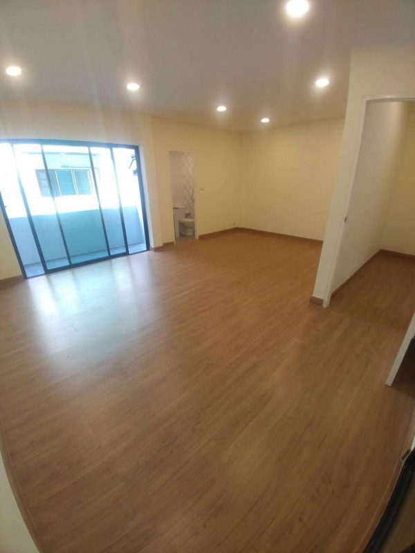 ให้เช่า – ทาวน์โฮม 3 ชั้น 300ตร.ม. พระราม9 ซอย19/ For Rent – Townhome 300 sq.m. @ Rama9 Rd. Lane.19