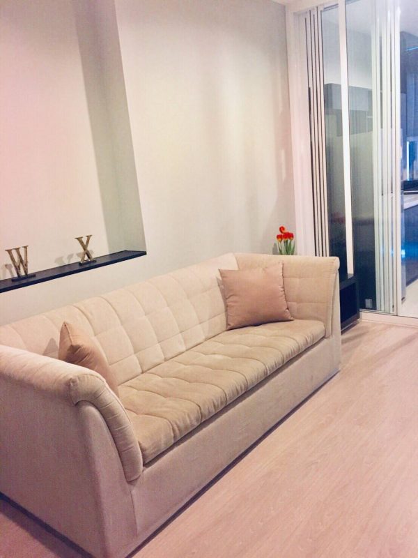 *** For Sale/Rent *** Rhythm 44/1 (45 sqm)  Best  location. BTS Phrakhanong  1 bed 1 bath