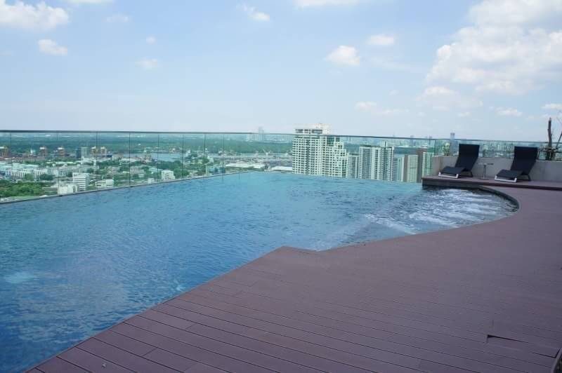 *** For Sale/Rent *** Rhythm 44/1 (45 sqm)  Best  location. BTS Phrakhanong  1 bed 1 bath