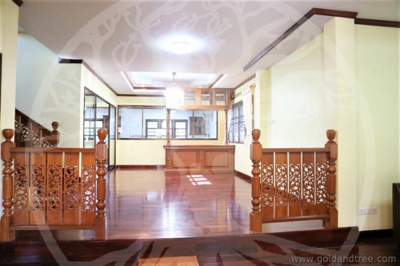 ็NEWLY RENOVATED HOUSE FOR RENT ,SAN PHI SUE