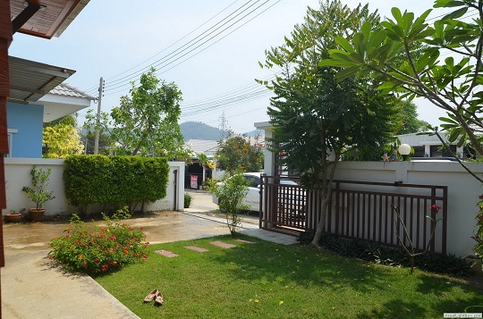 ขายบ้านเดี่ยวหัวหิน RESORT BUNGALOW IN A CONVENIENT LOCATION