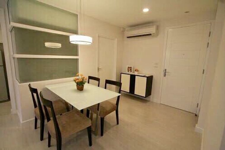 For rent The Bangkok Sathorn  BTS Wongwian Yai 2 bed only 24,000 Bath Fully furnished