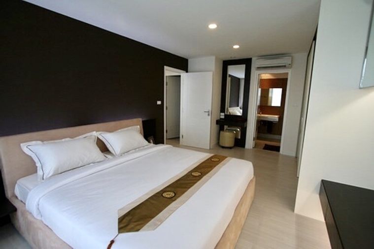 For rent The Bangkok Sathorn  BTS Wongwian Yai 2 bed only 24,000 Bath Fully furnished