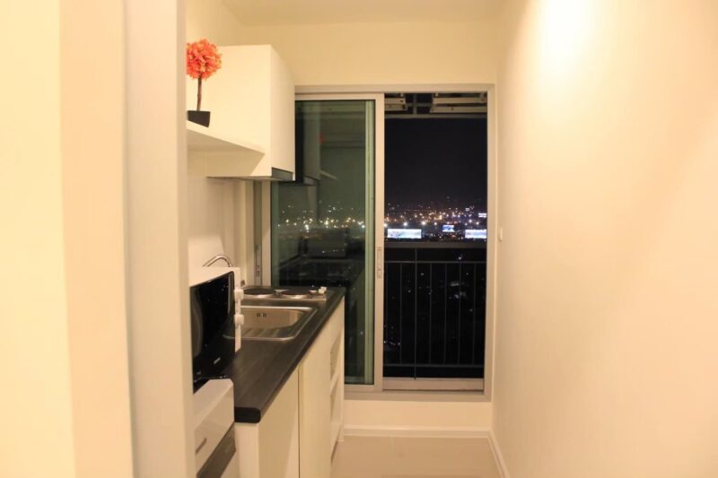 For rent  Aspire Sukhumvit 48   type 38 sqm.  high floor  with  river view and canal view.