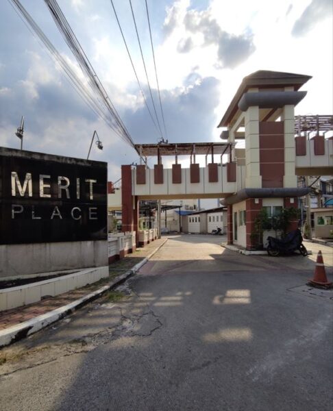 ขายทาวน์โฮม 3 ชั้น ซ.ลาดพร้าว87 แยก10 หมู่บ้าน Merit Place ใกล้ CDC  Crystal Park เลียบด่วน