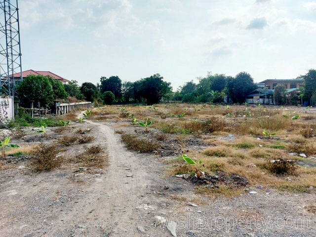 ที่ดินแปลงสวยต.ลำโพ บางบัวทอง  3ไร่ ด้านหน้าติดถนน ด้านหลังติดคลอง ทำเลดี