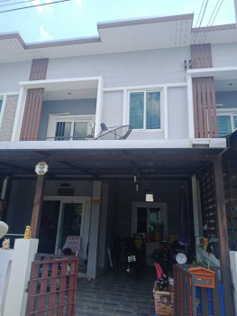 ขาย ทาวน์โฮม มณฑาทิพย์ 5 140 ตรม. 22 ตร.วา ในตัวเมืองราคา 1850000 บาท