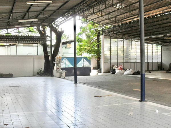 ให้เช่า โกดัง & สำนักงาน ย่านปรีดีพนมยงค์ Warehouse & Office on Suk 71 closed Airport link Ramkhamhaeng