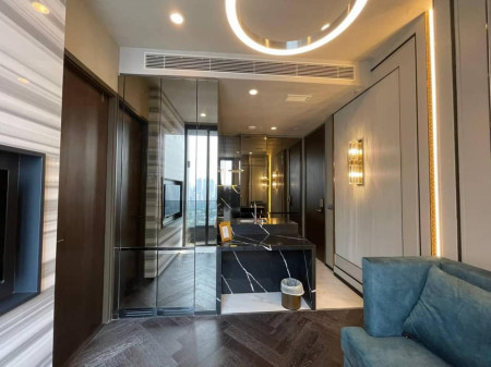 ให้เช่า Luxury Condo The Esse Sukhumvit36 Condominium