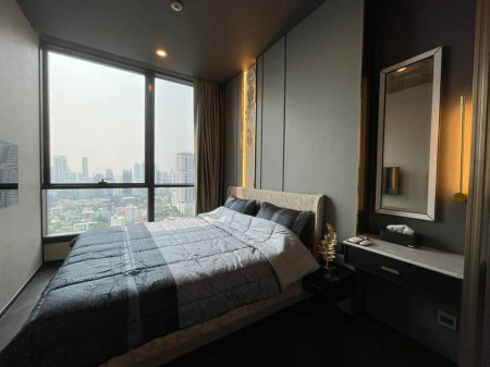 ให้เช่า Luxury Condo The Esse Sukhumvit36 Condominium