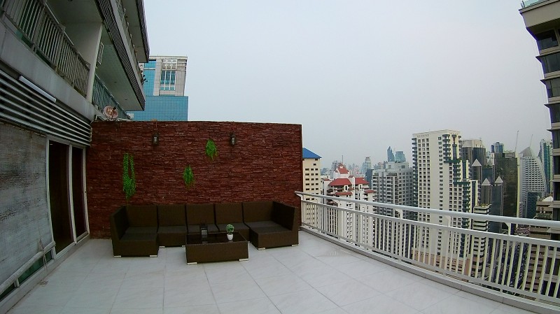 Grand Parkview Asoke ( Sukhumvit 21 )