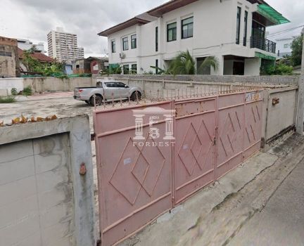 ขาย ที่ดิน รหัส40749 ขายที่ดิน รัชดาภิเษกใกล้ MRT สุทธิสาร ซอยจิ๊ปดำริห์ เหมาะสร้างบ้าน 76 ตร.วา เหมาะสร้างบ้าน
