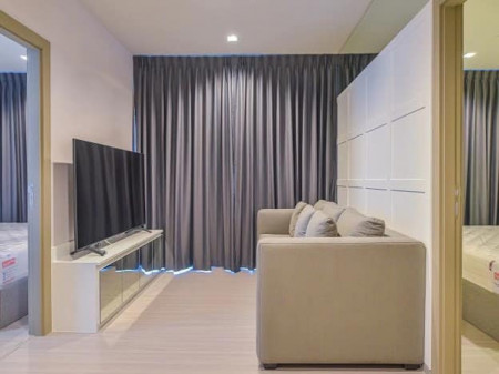 2 ห้องนอน Life Asoke – Rama 9  ใกล้ MRT พระรามเก้า
( ไลฟ์ อโศก พระรามเก้า )