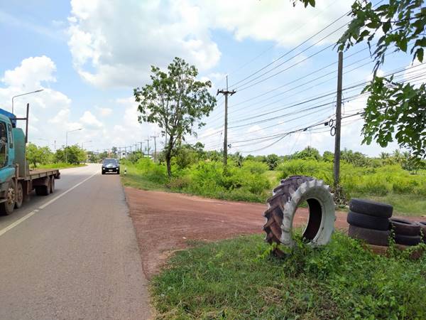 ทางหลวงหมายเลข 2 (ถนนมิตรภาพ)! ที่ดิน 2-2-67 THB10,000,000 ต.นาพู่, อ.เพ็ญ, จ.อุดรธานี