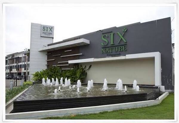 ให้เช่า-ขาย บ้านโครงการ six nature กัลปพฤกษ์ บ้านติดกับ club house ส่วนกลาง ( เป็นหลังเดียว ) เสมือนมีสระว่ายน้ำส่วนตัว