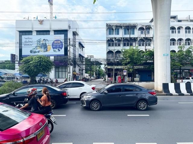 ขายอาคารพาณิชย์ 4.5 ชั้น 2 คูหาตึกหัวมุม ติดถนนเพชรเกษม 68 ใกล้ MRT สถานีบางแค 500 เมตร