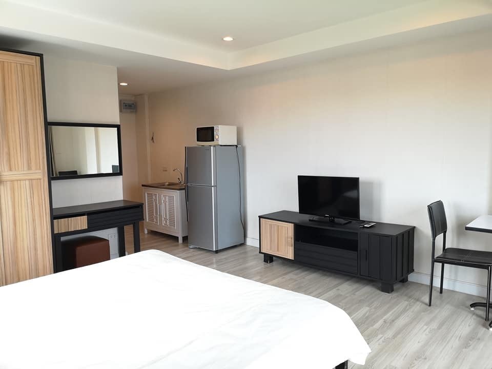 76-RI Seven Star Condo ตึก C ชั้น 6 บนสุด (ห้องมุม) เช่า 6,000 บาทโทร 098-6169416 อาร์ท