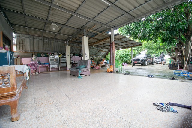 ขาย บ้านเดี่ยว ชั้นเดียว ติดถนนสาย 322 (ท่าเสด็จ) ต.สระแก้ว อ.เมือง สุพรรณบุรี