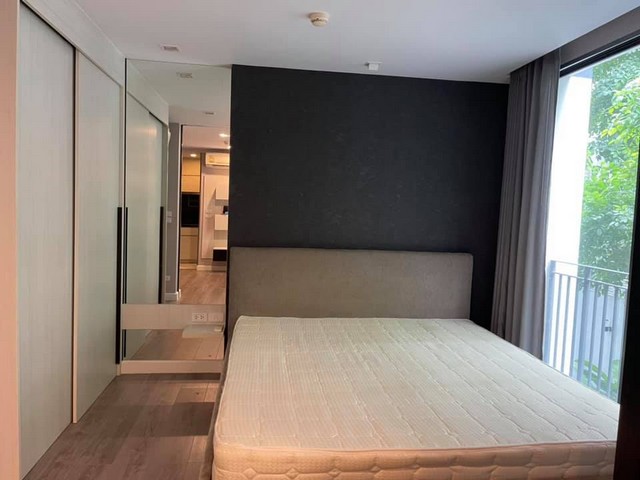 The Room Sukhumvit 40 private peaceful spacious BTS Ekkamai