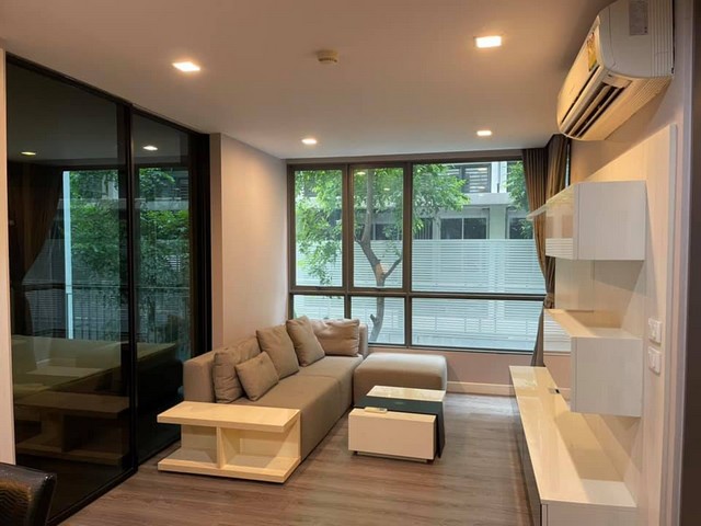 The Room Sukhumvit 40 private peaceful spacious BTS Ekkamai