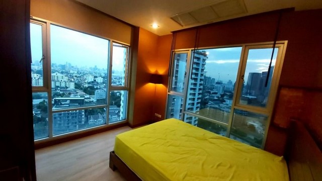THE LIGHT Ladprao 8, High rise condo with 20 floors,  near MRT Lat Phrao