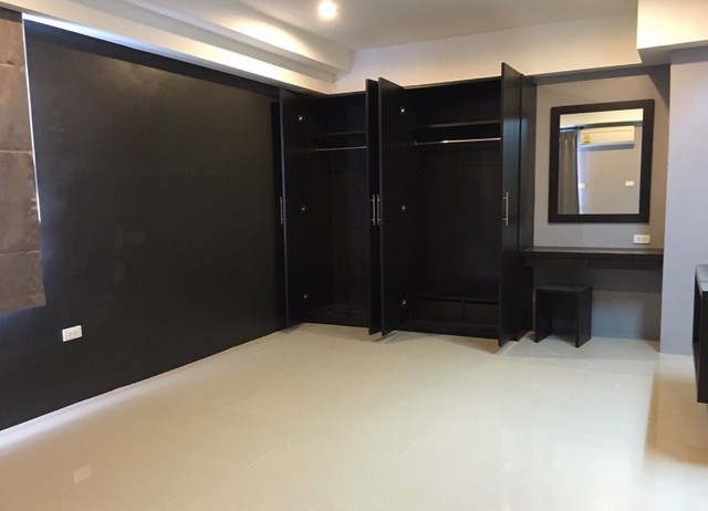 For Sales : Patong Condotel 1 bed room 4floor. size 56 SQM.