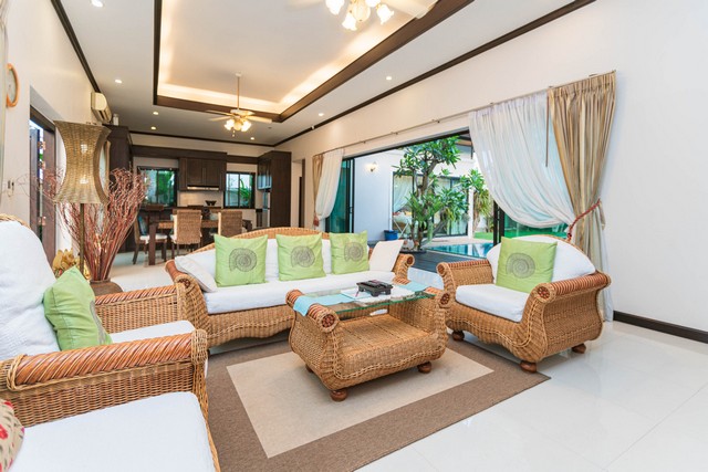 For Rent : Private Pool Villa in Cherngtalay BangJo 3 Bedrooms 2 Bathrooms 138sqw.