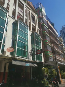 อาคารพาณิชย์ 6 ชั้น รวมดาดฟ้า ซ.เพชรบุรี 15 แขวงถนนพญาไท เขตราชเทวี กรุงเทพ