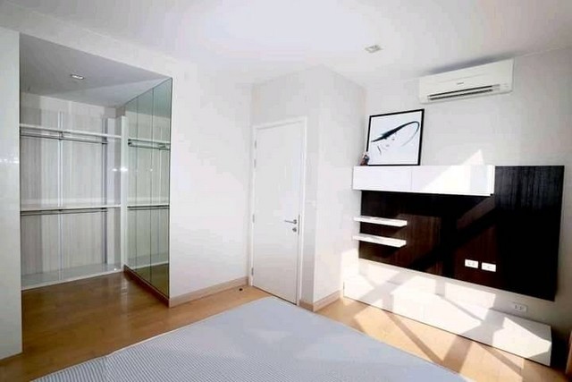 Hot Deal Condo for Rent Urbano Absolute Sathon – Taksin Next to BTS Taksin Station 320M.