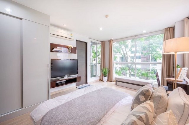 Condo for rent The Address Pathumwan near BTS ratchatewee 200 m.