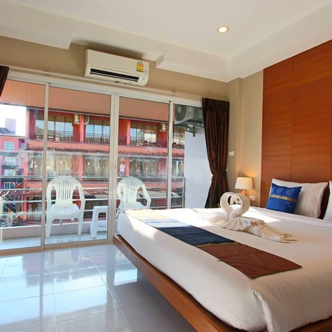 For Rent : Patong room near Jungceylon Mountain view 1 bedrooms 1 bathrooms.