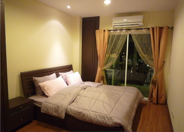 For sales : Patong Phuket Villa Patong beach 2 bedrooms  3rd flr. Building A, Pool View