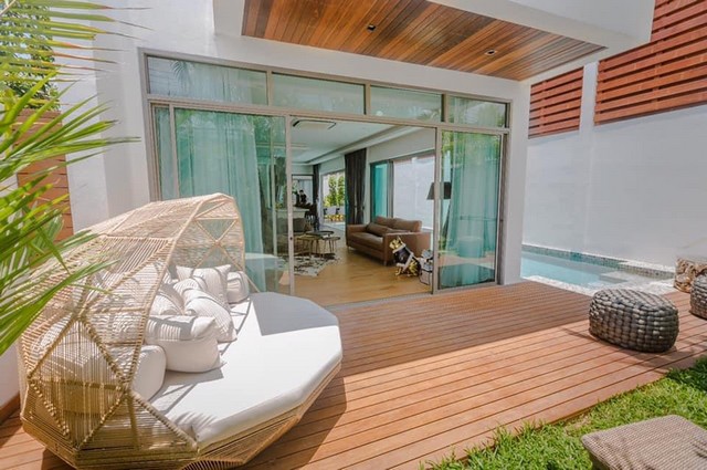 For Rent : Rawai, Private Pool Villa, 3 bedrooms 4 bathrooms near Naiharn Beach