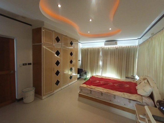 For Sales : Rawai, Private Pool Villa, 4 bedrooms 5 bathrooms, 330 sqm.